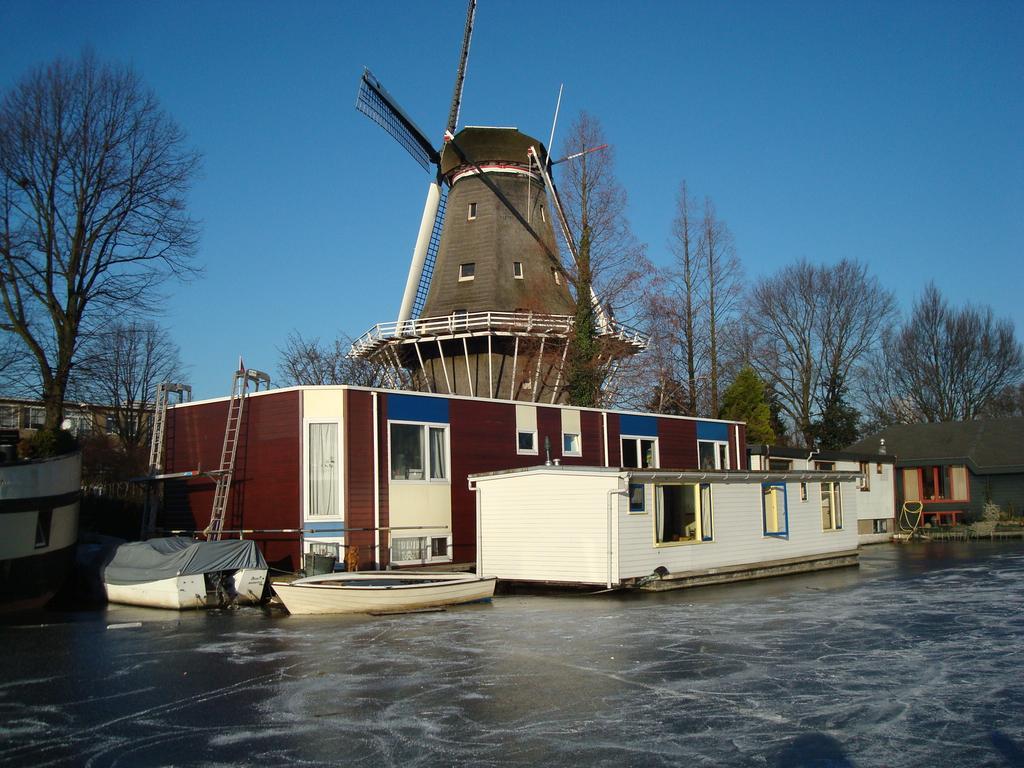 Houseboat Under The Mill Hotel Amszterdam Kültér fotó