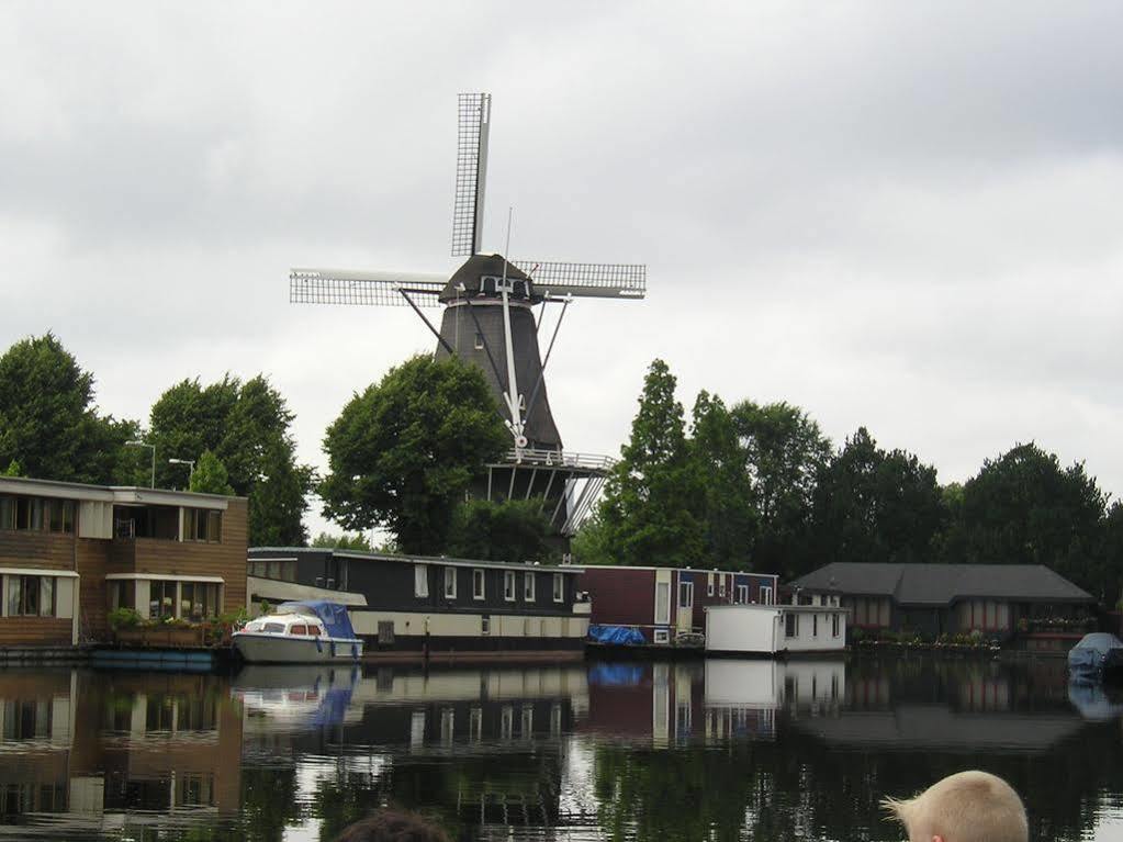 Houseboat Under The Mill Hotel Amszterdam Kültér fotó